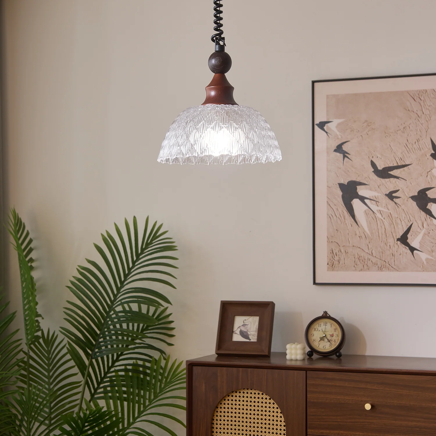 Movella Pendant Light