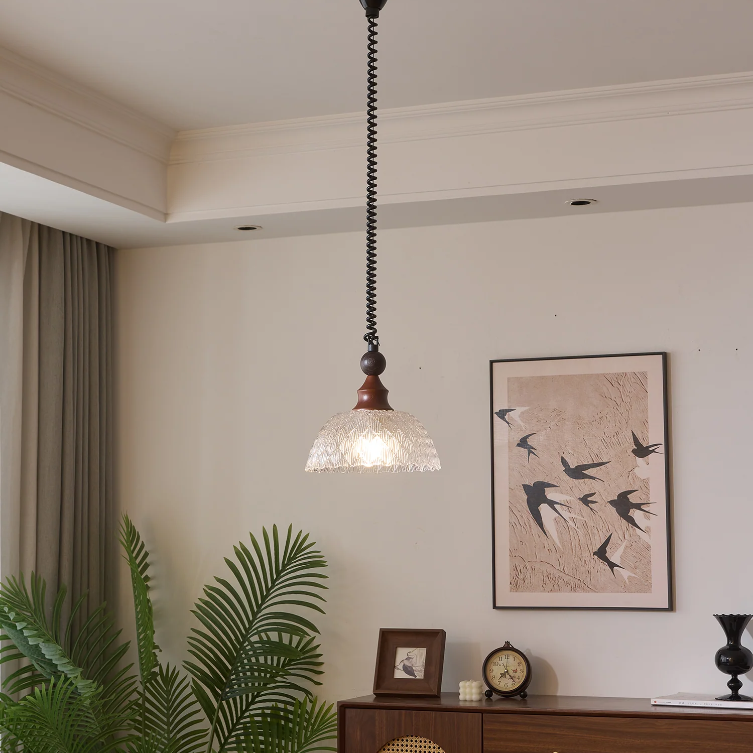 Movella Pendant Light