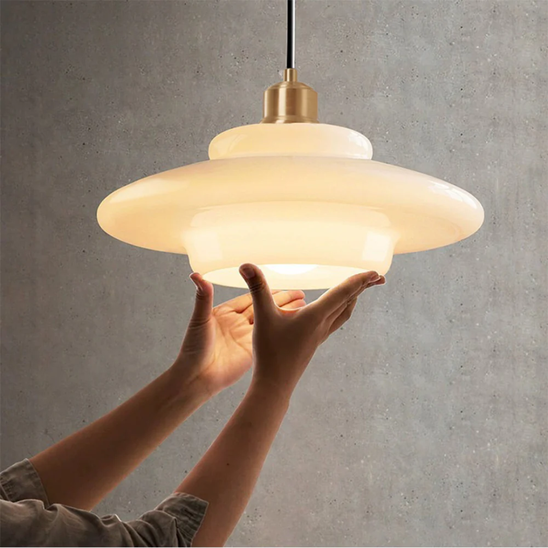 Casqen Pendant Light