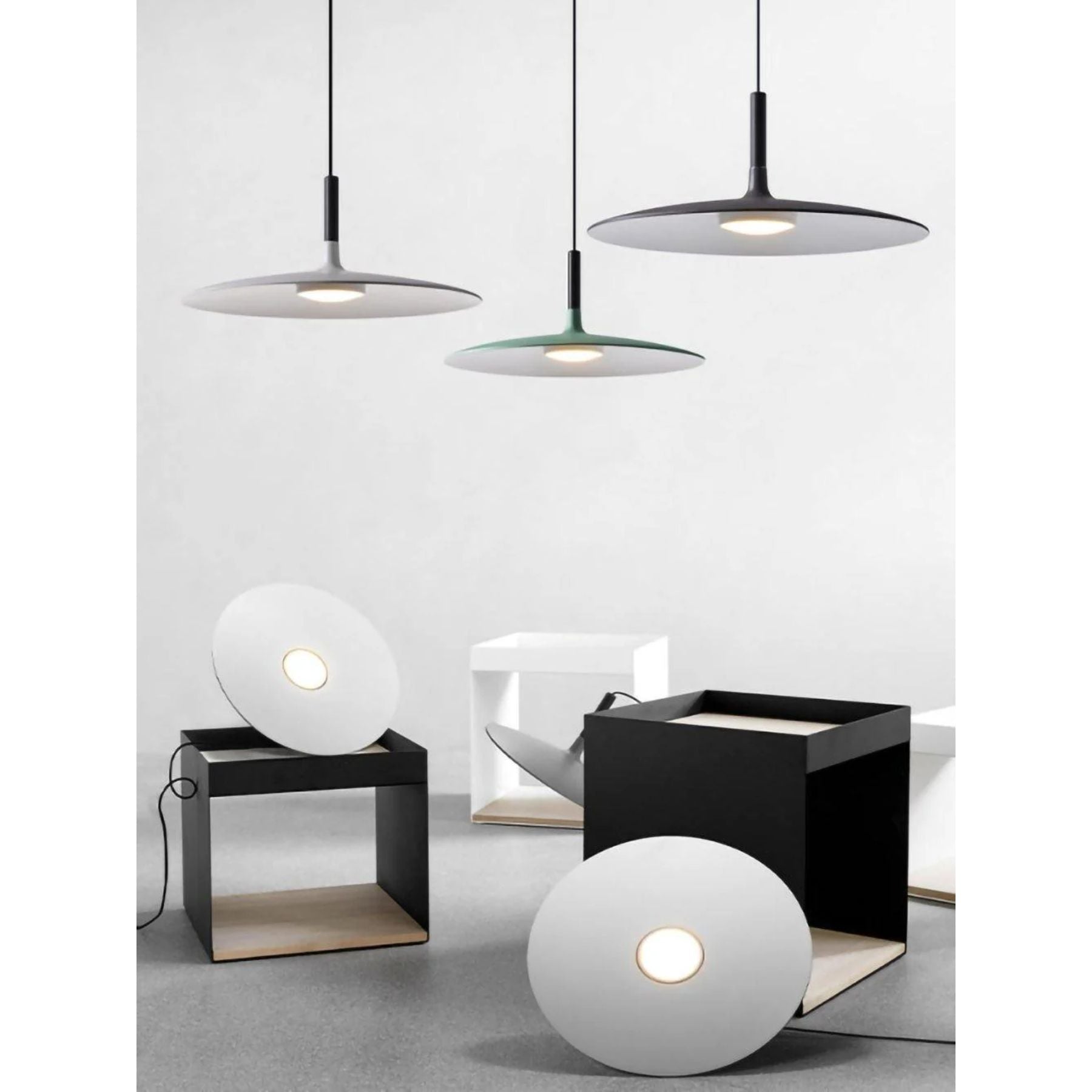 Alomb Metal Pendant Light