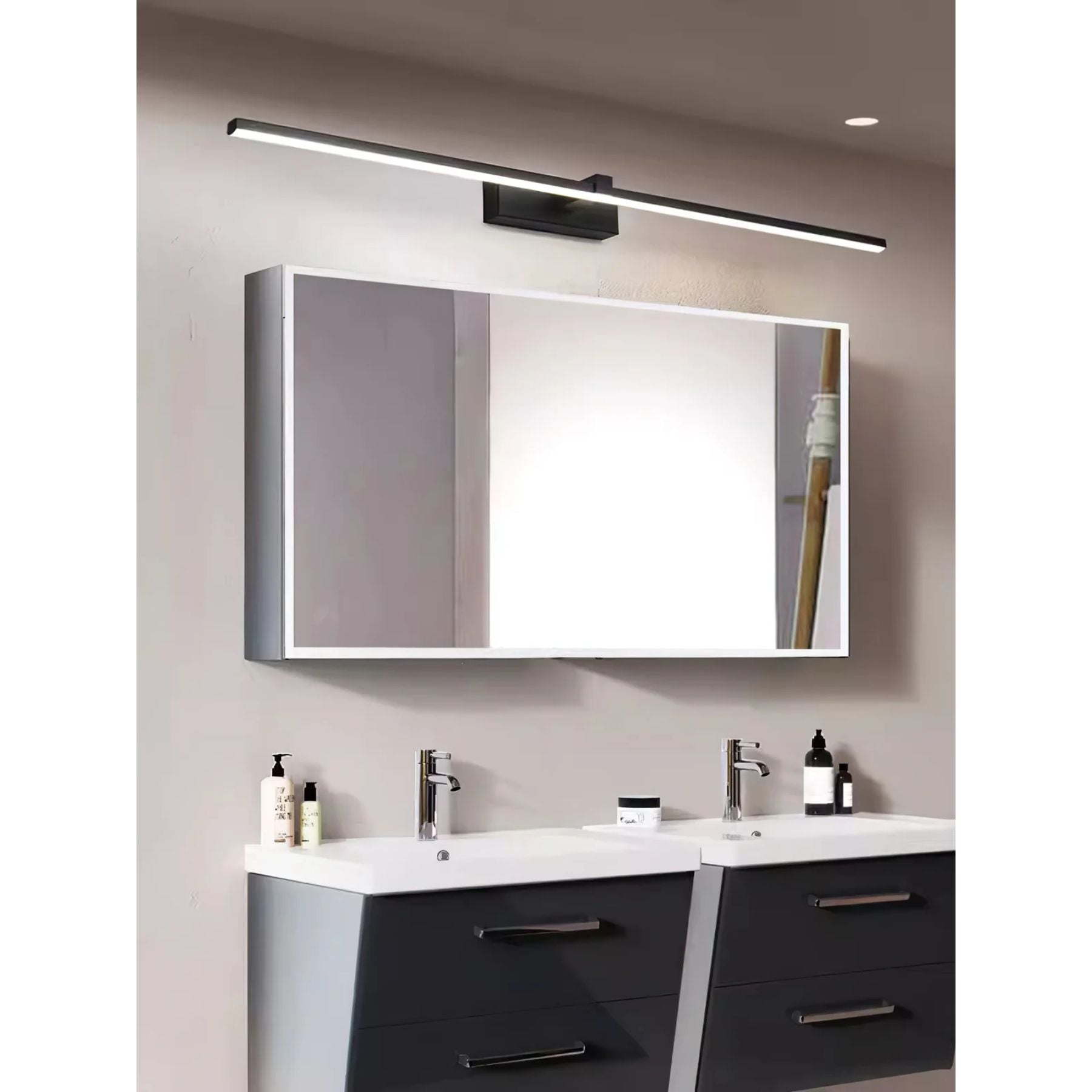 Linela Wall Light