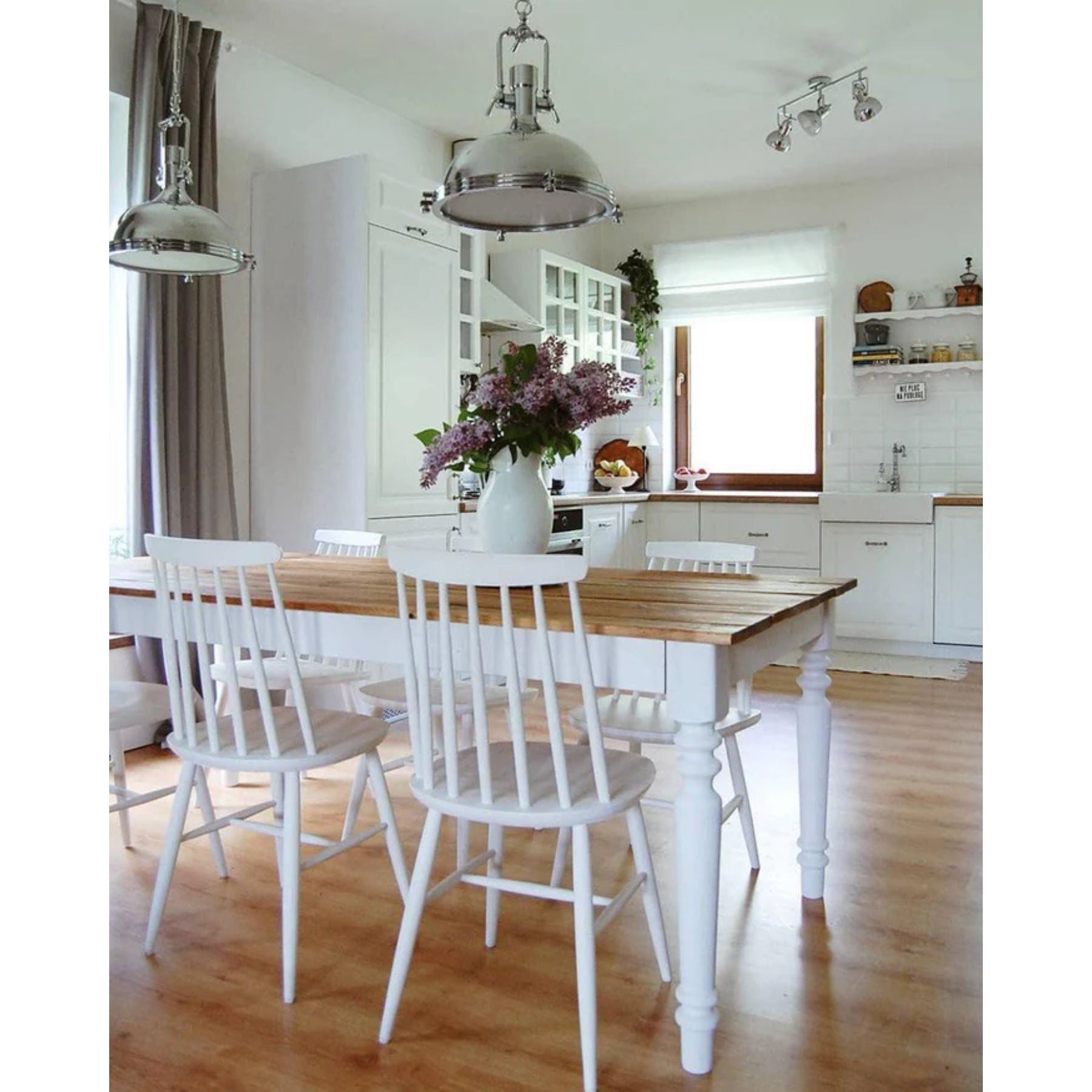 Levira Pendant Light
