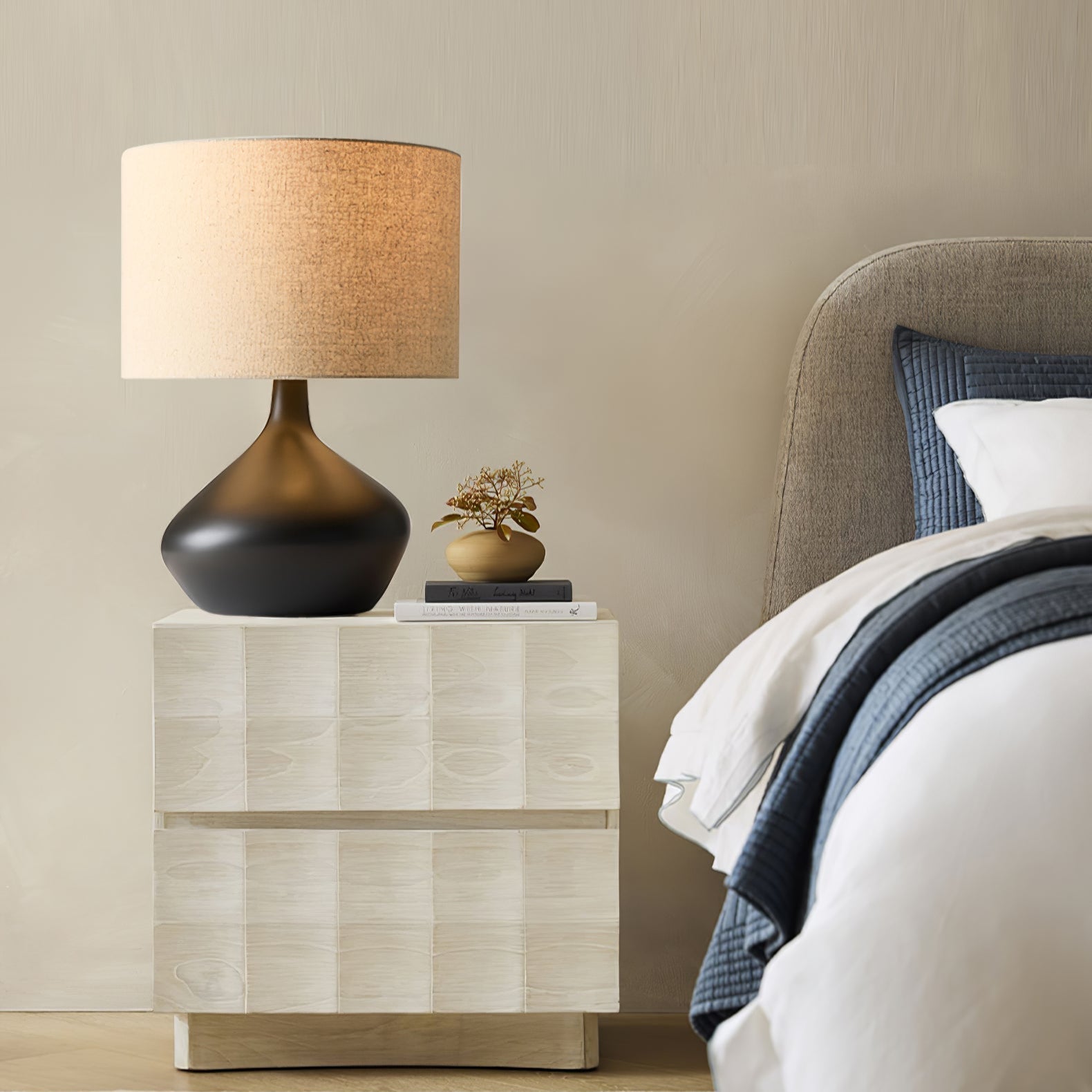 Cenilo Table Lamp
