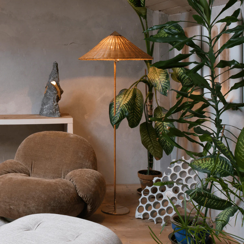 Amora Floor Lamp