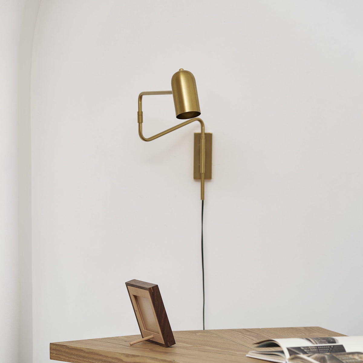 Coto Adjustable Wall Light