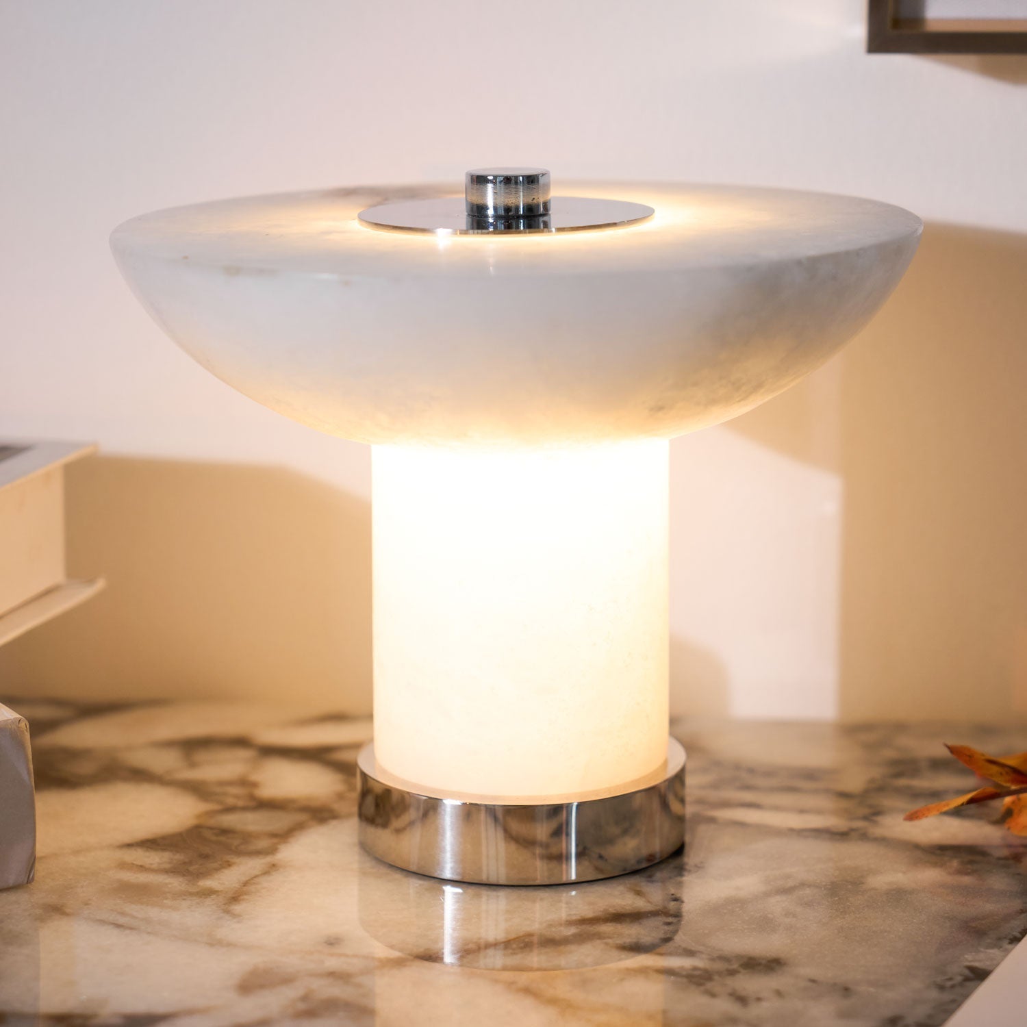 Aesmoze Alabaster Table Lamp