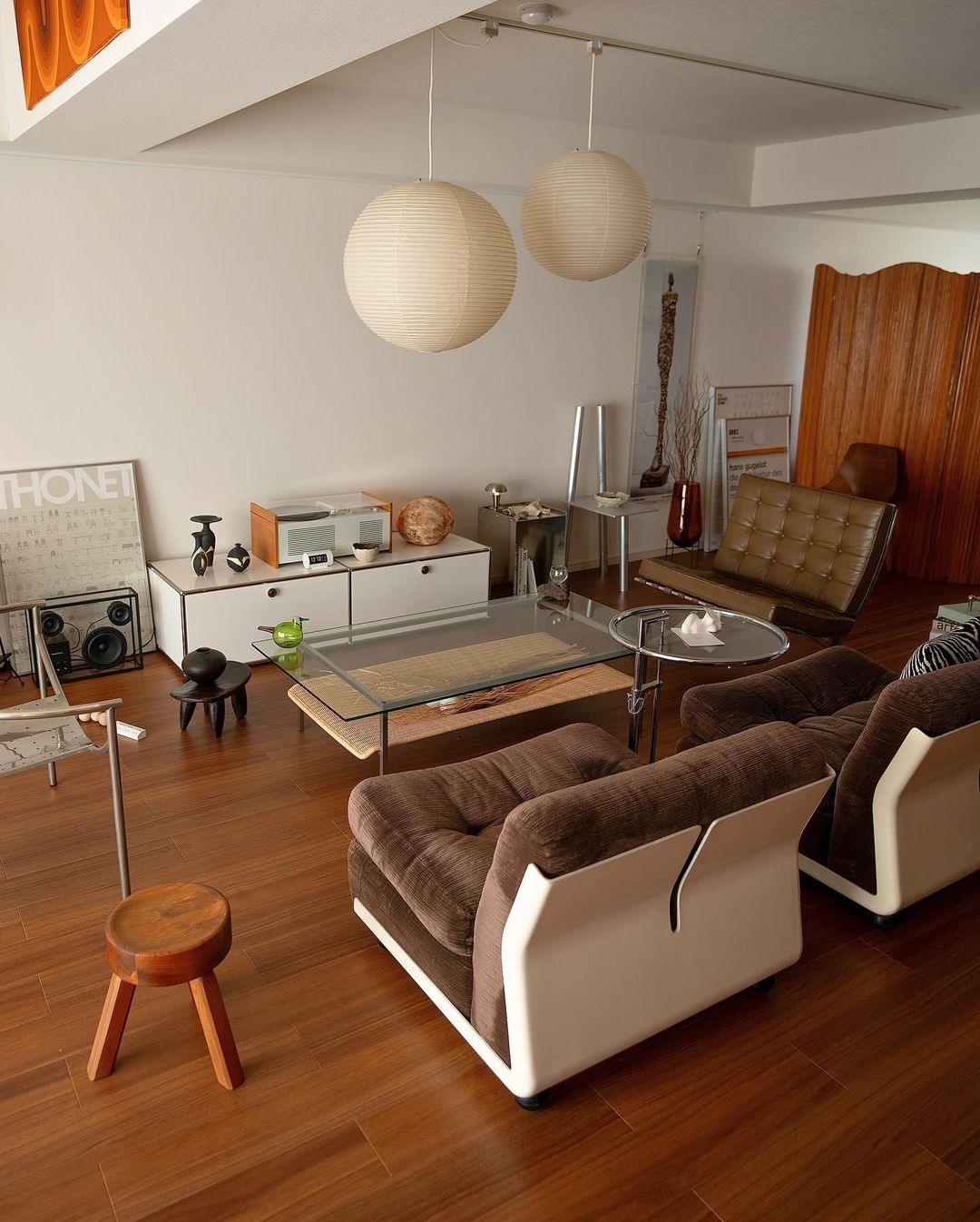 Dituli Globe Pendant Light