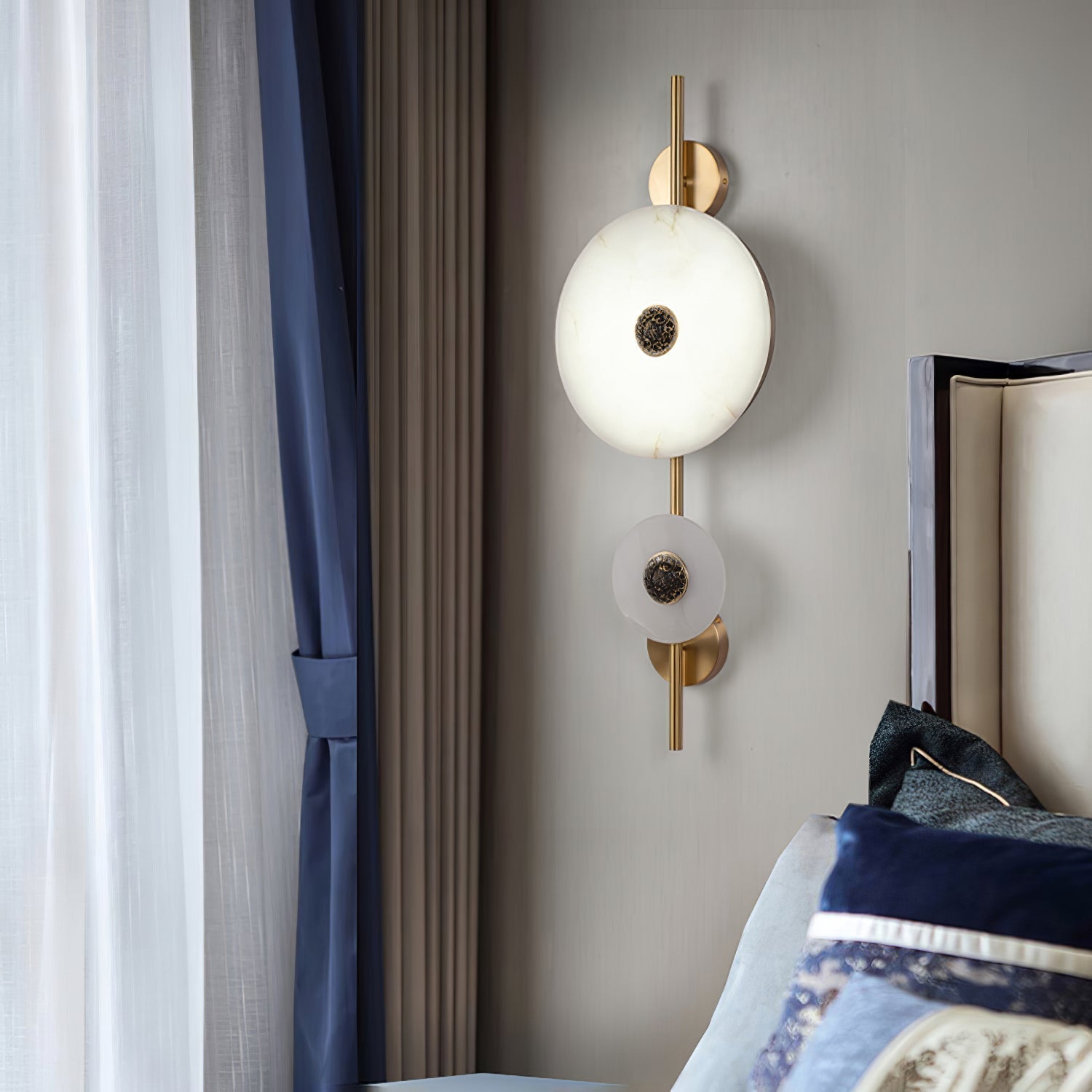 Mesona Alabaster Wall Light