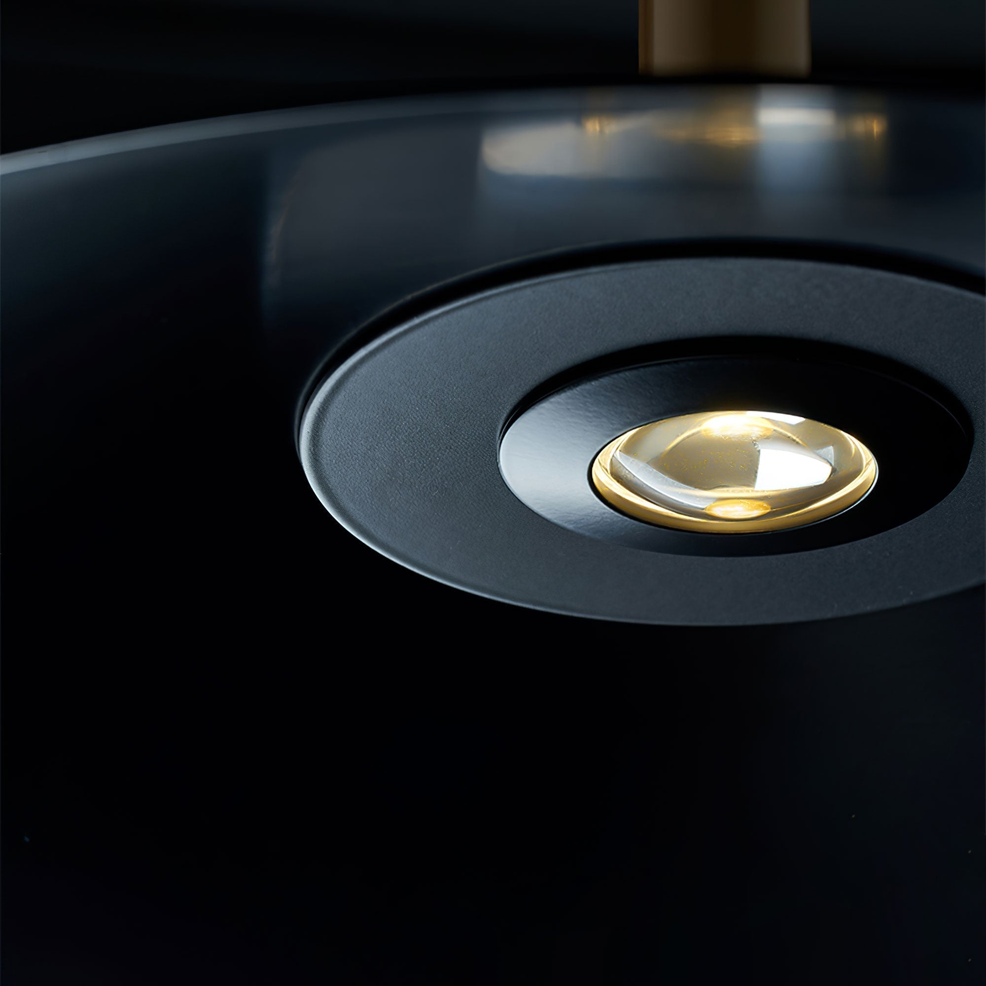 Melacu Pendant Light