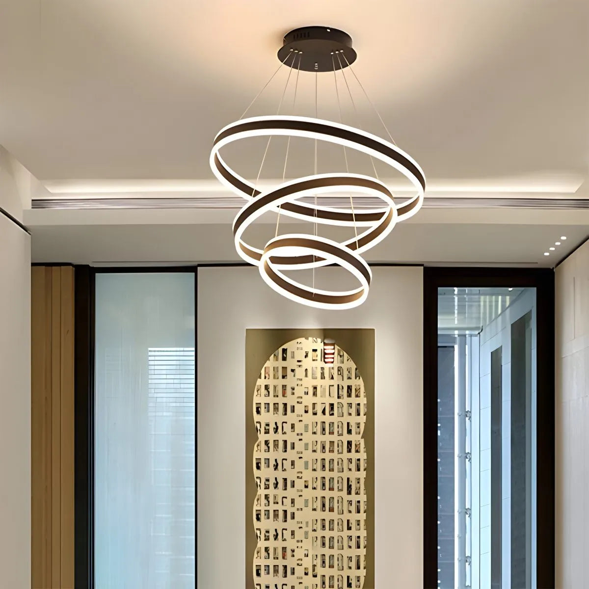 Lavezis Pendant Light