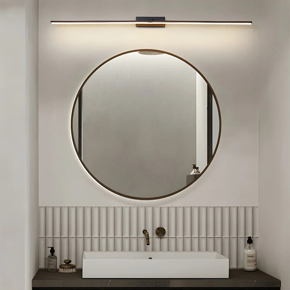 Vinaty Linear Wall Light