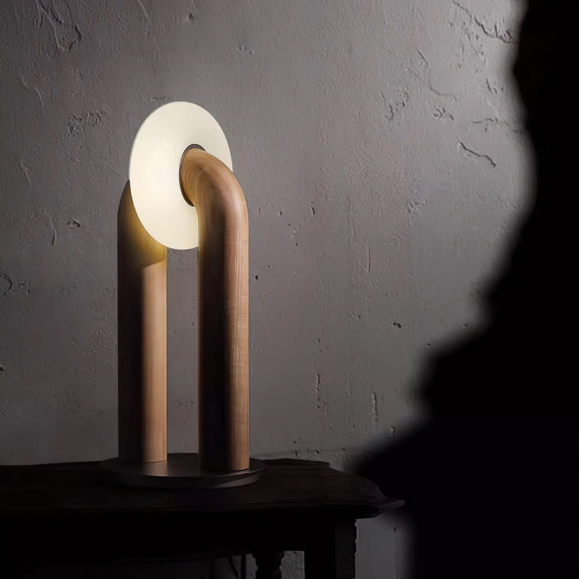 Disc Wooden Table Lamp