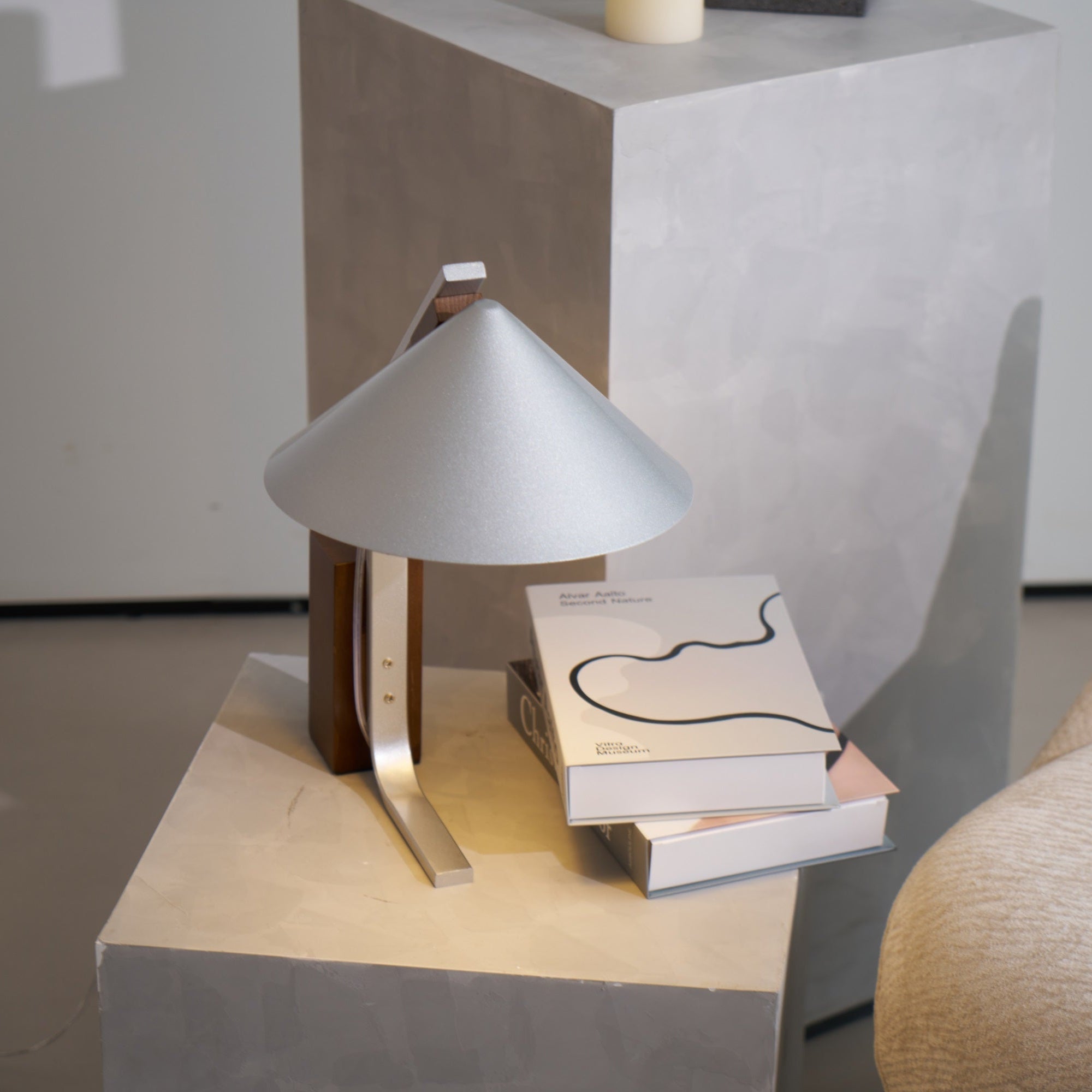 Arumeca Table Lamp