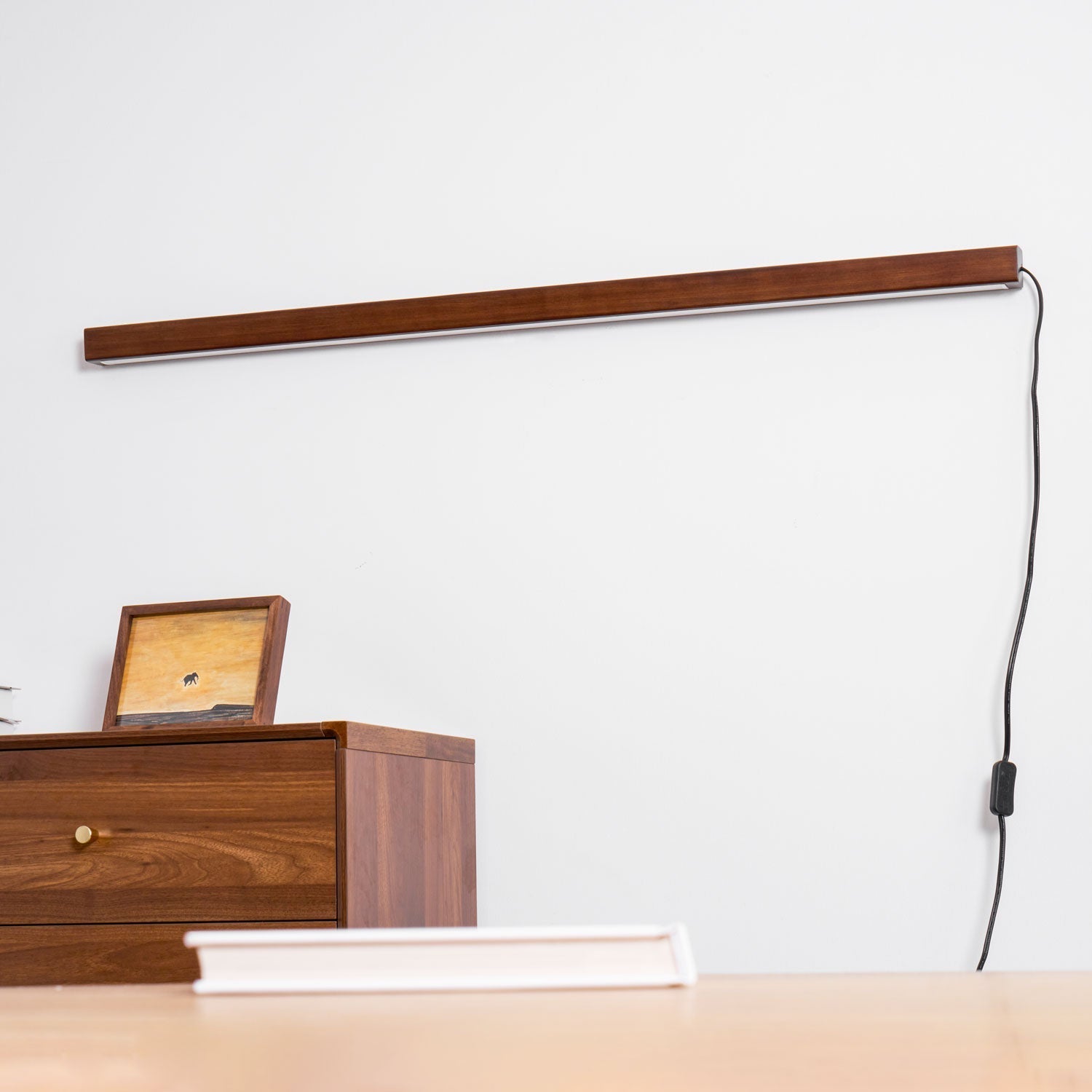 Aerelo Wall Light