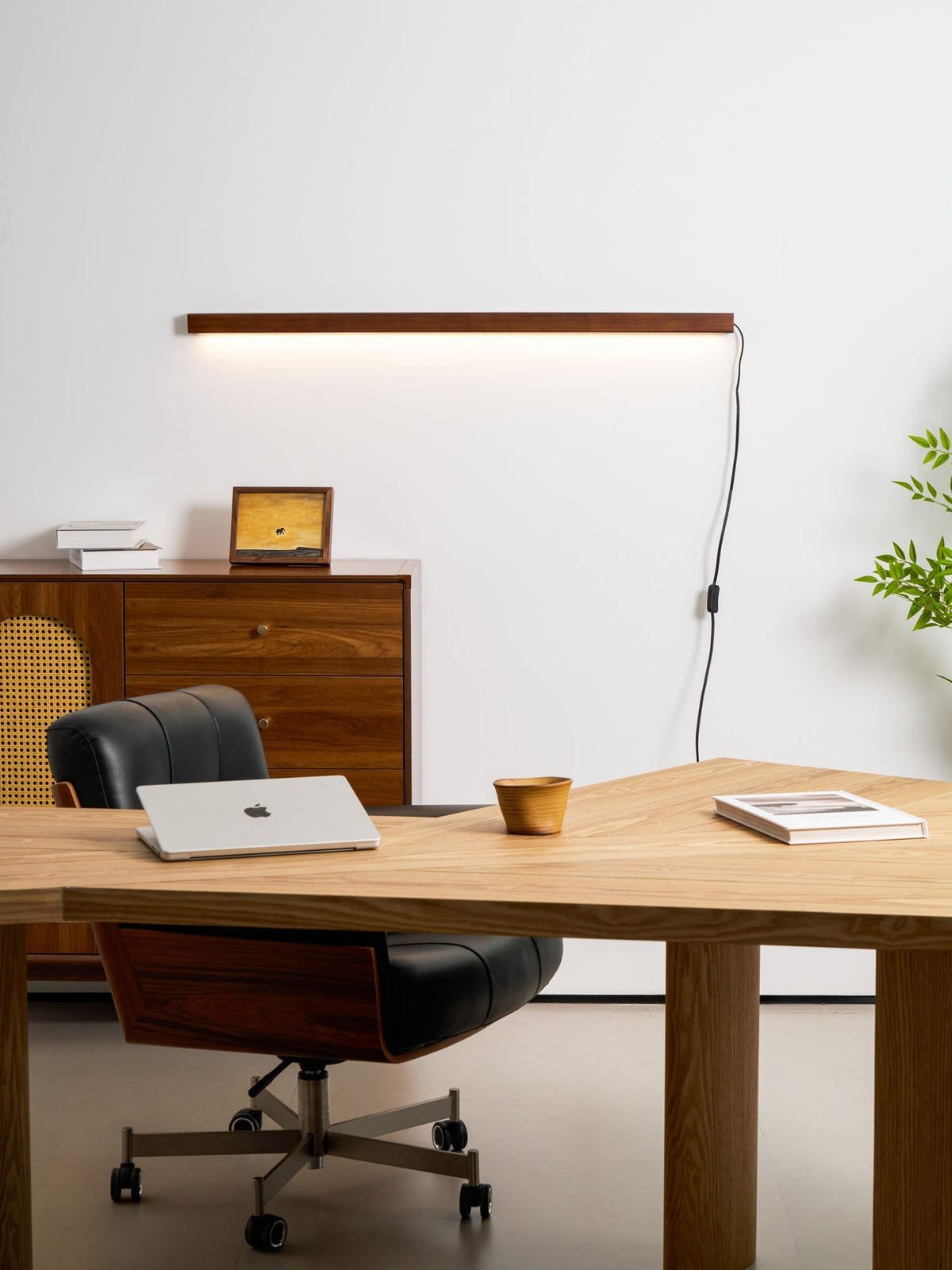 Rumara Linear Wall Light