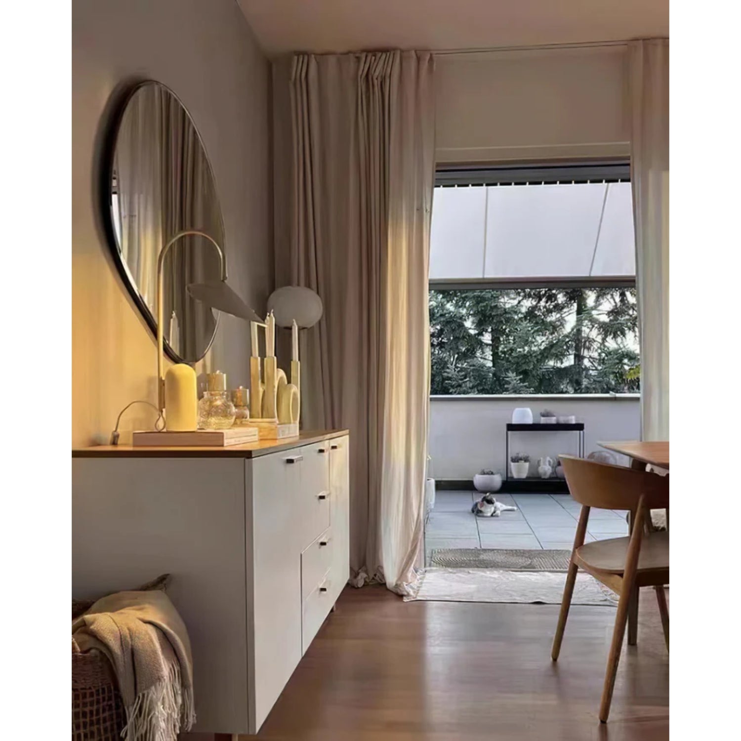 Arumce Table Lamp