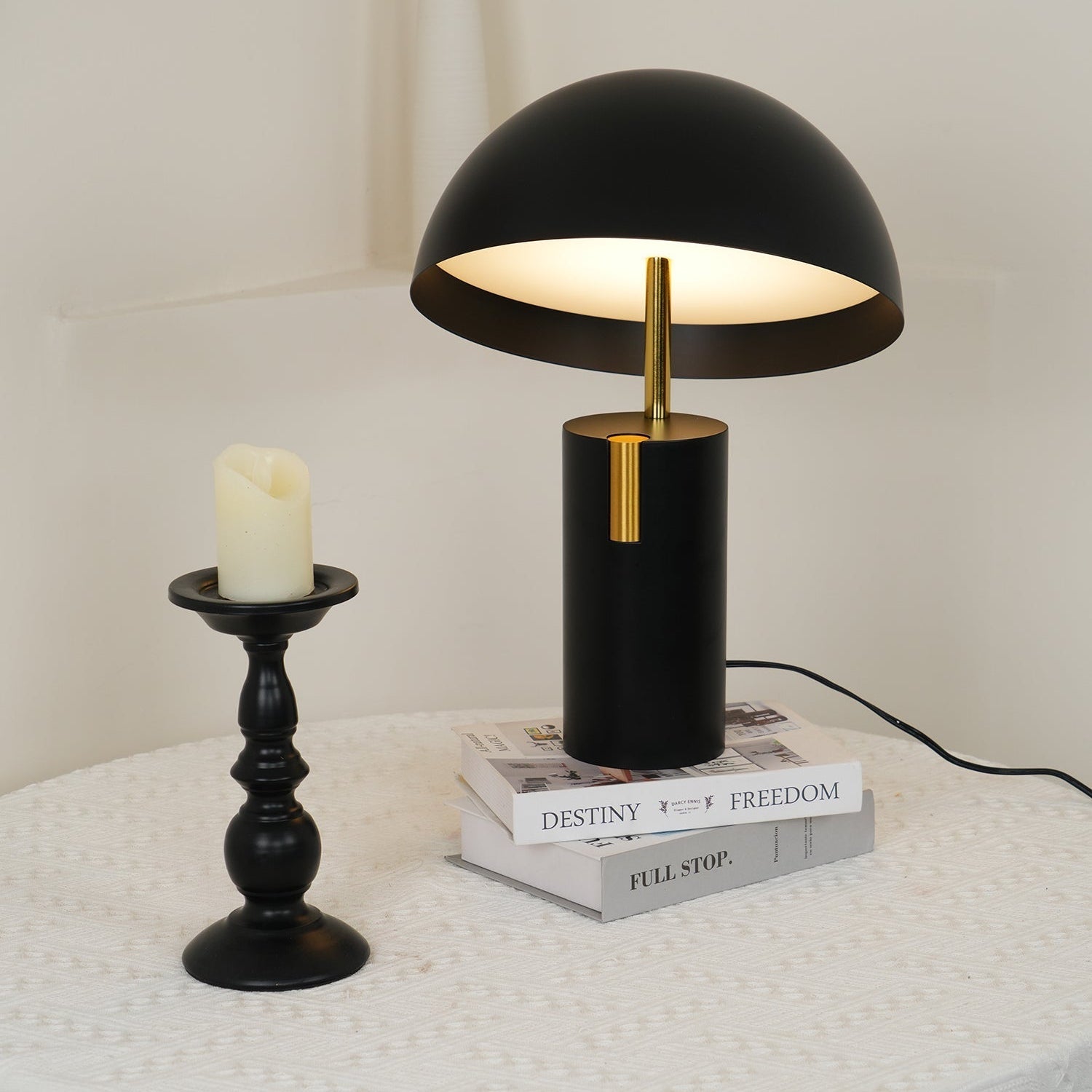 Tavos Table Lamp