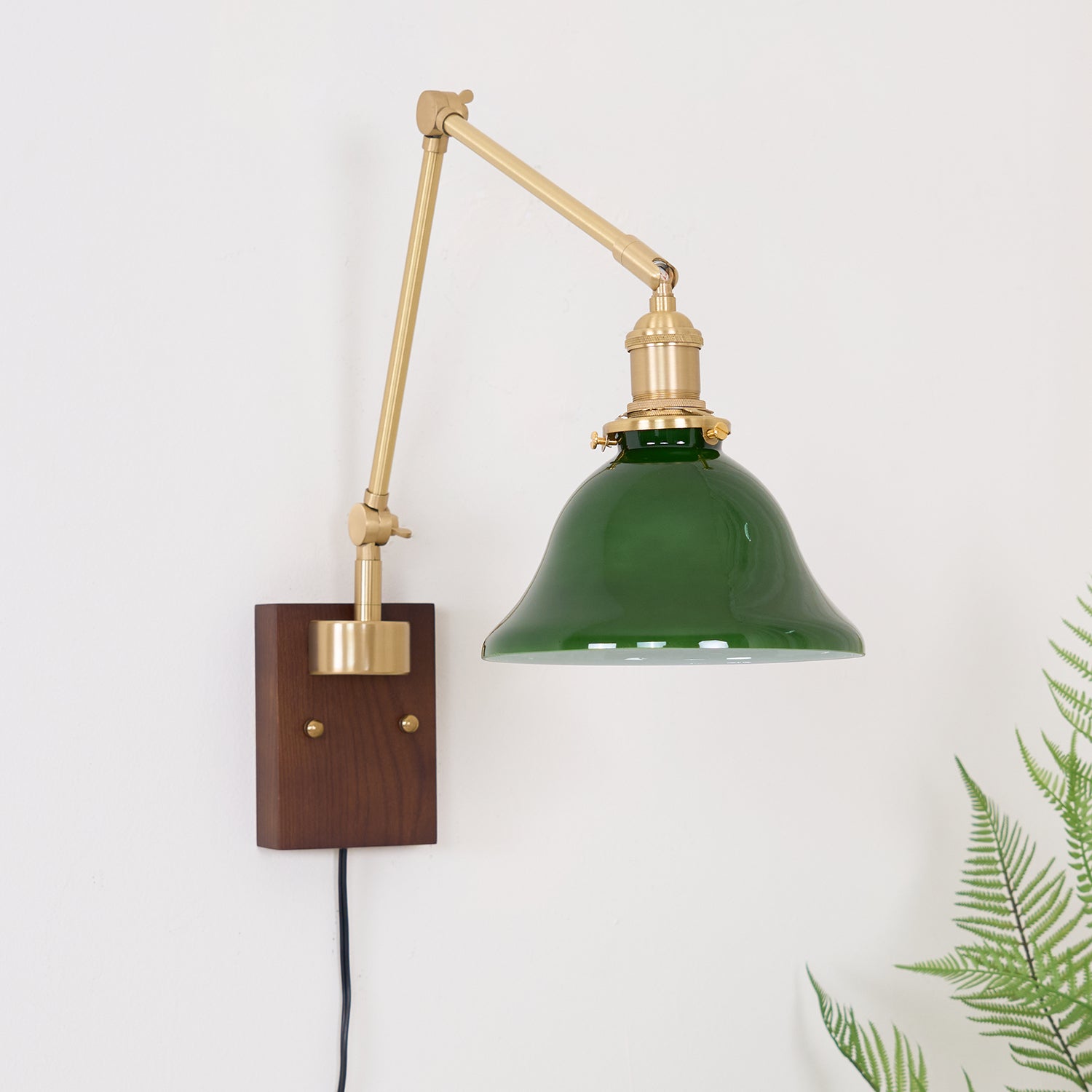 Molvik Wall Light