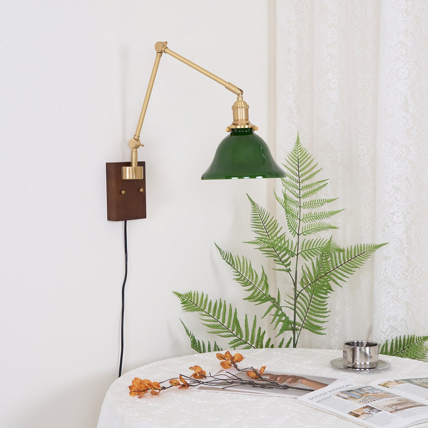 Molvik Wall Light