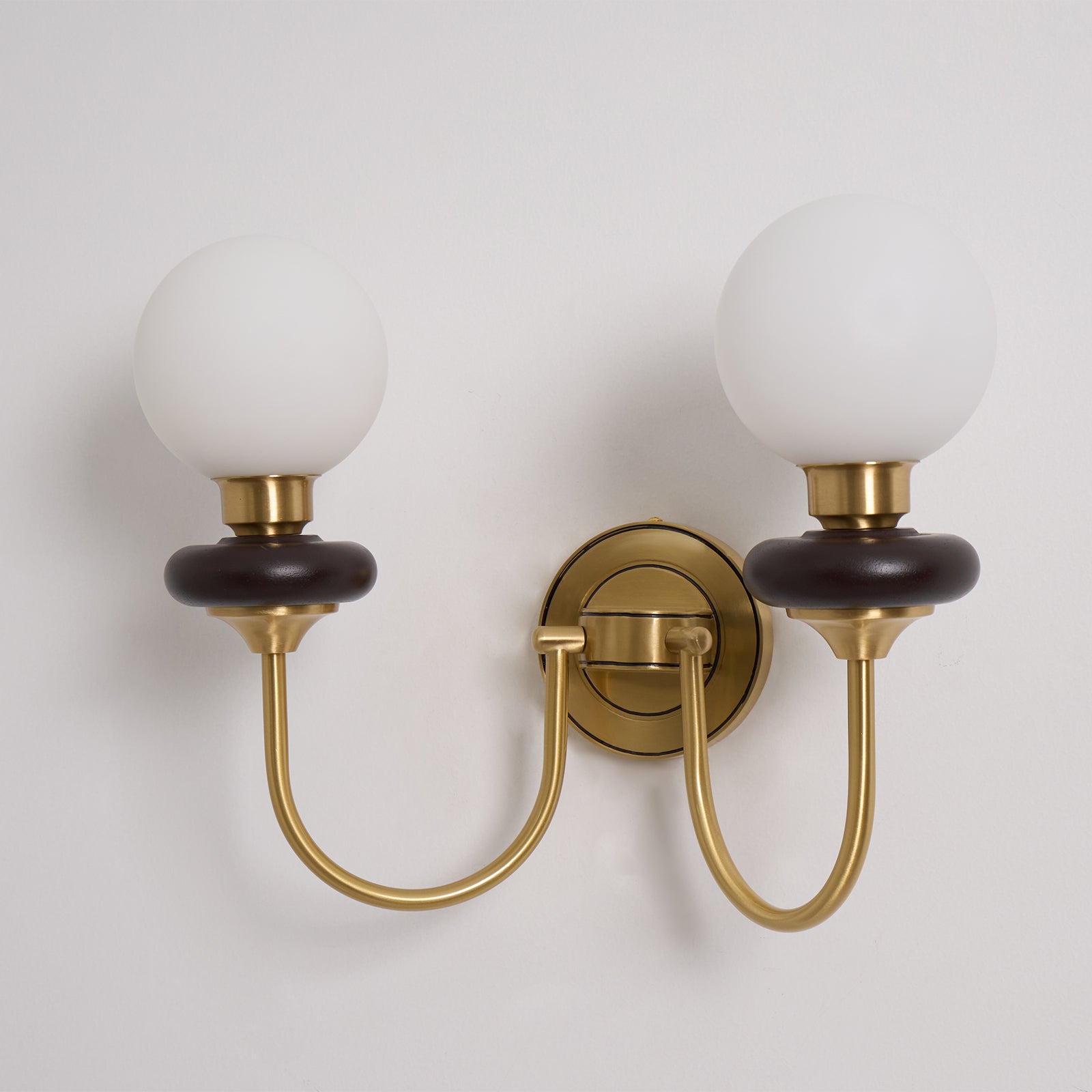 Belcon Wall Light