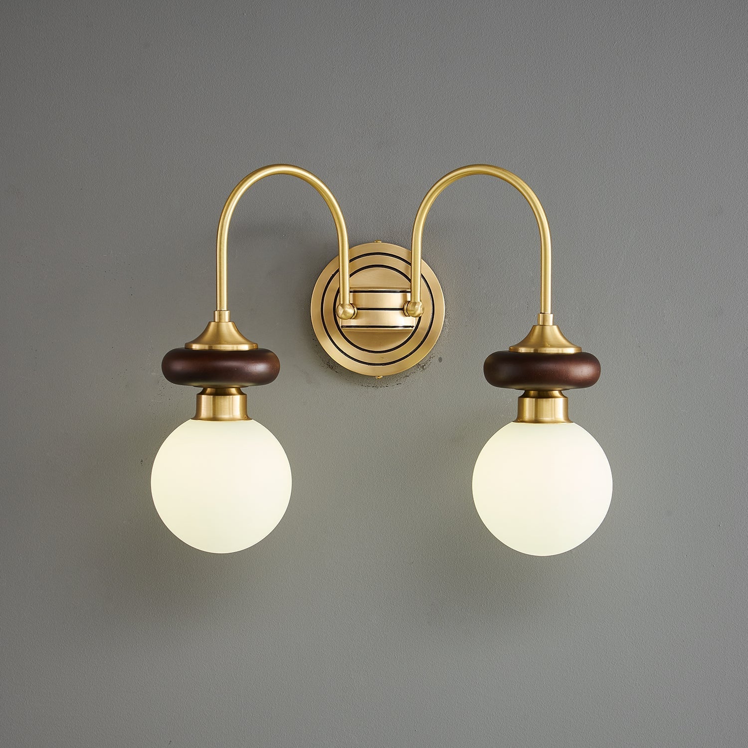 Belcon Wall Light