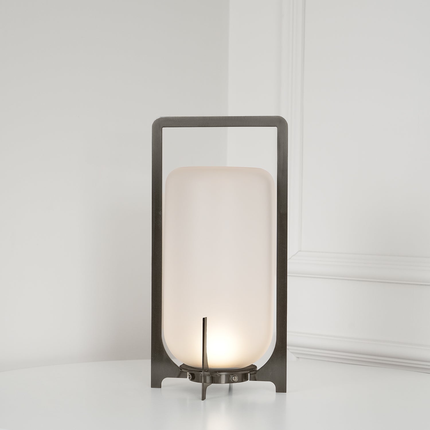 Somvian Table Lamp