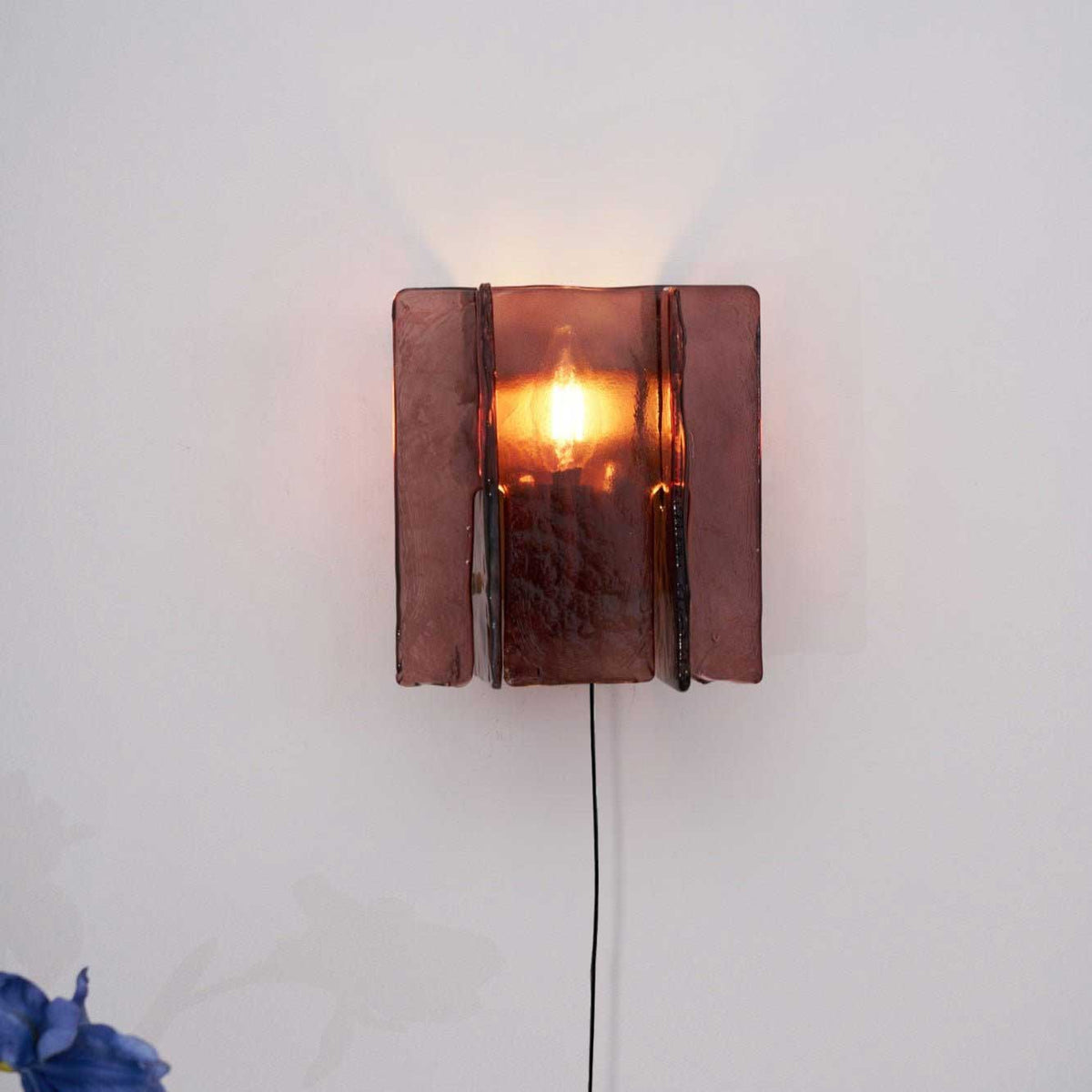 Thevena Wall Light
