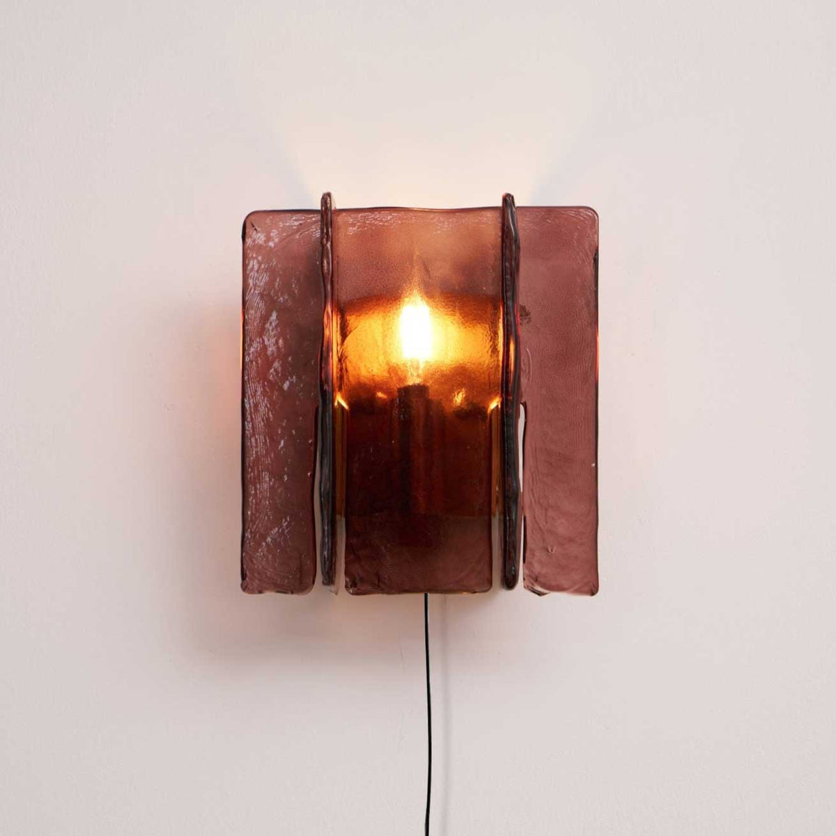 Thevena Wall Light
