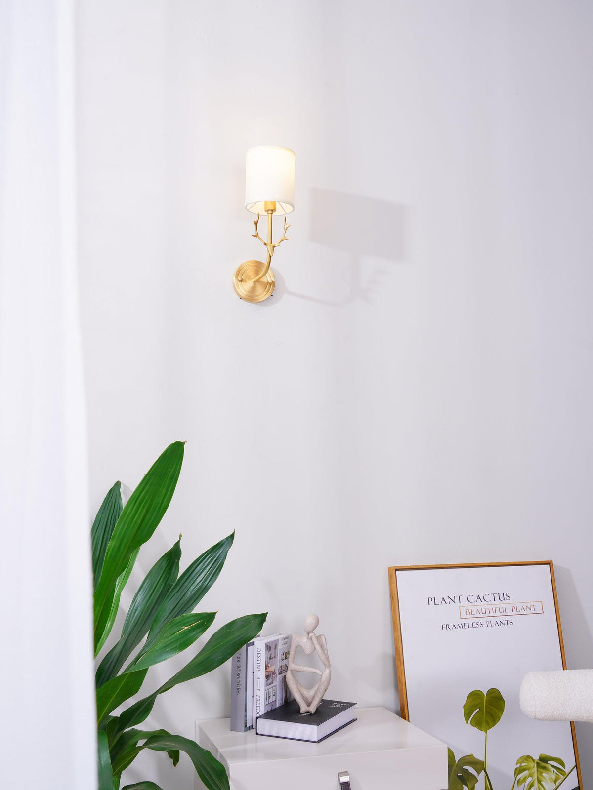 Varara Deer Wall Light