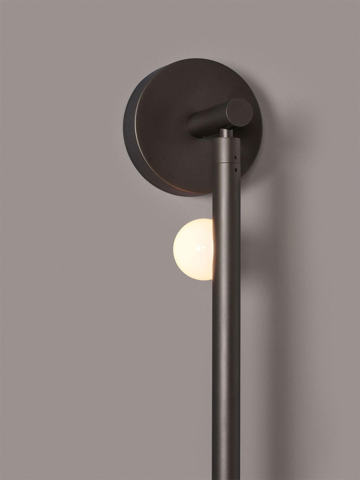 Preda Linear Wall Light