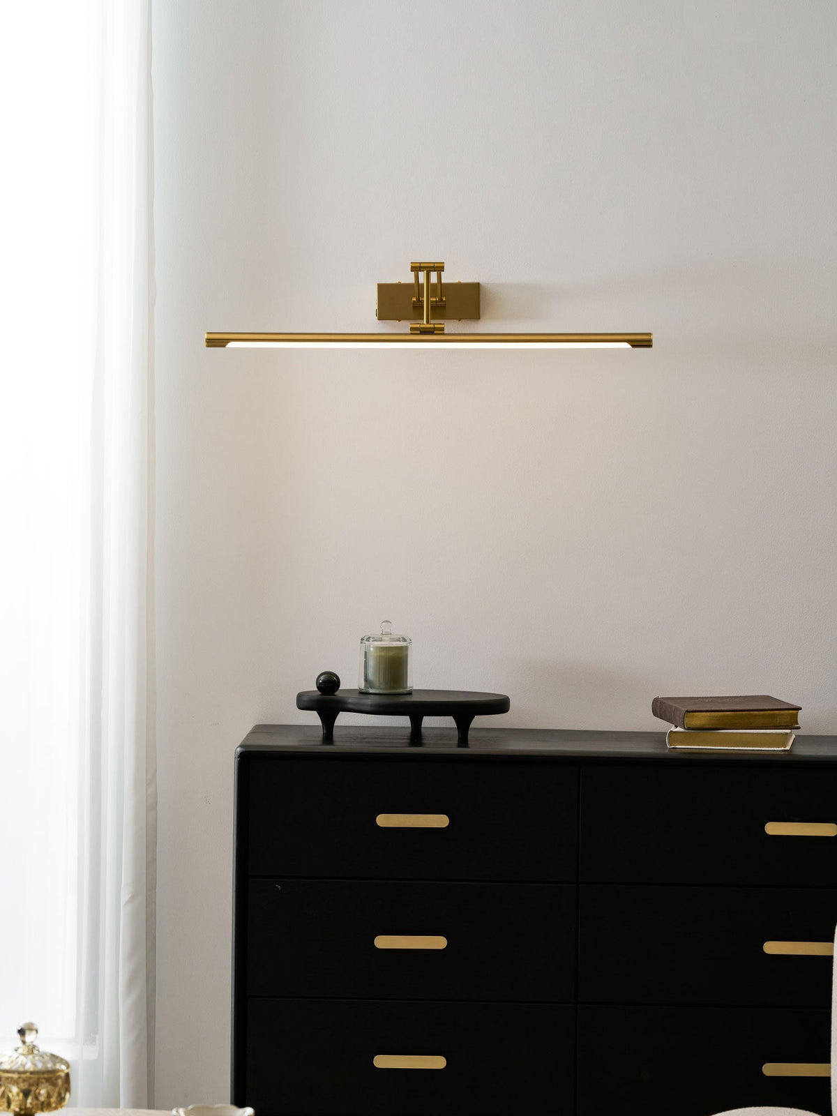 Jesora Linear Wall Light