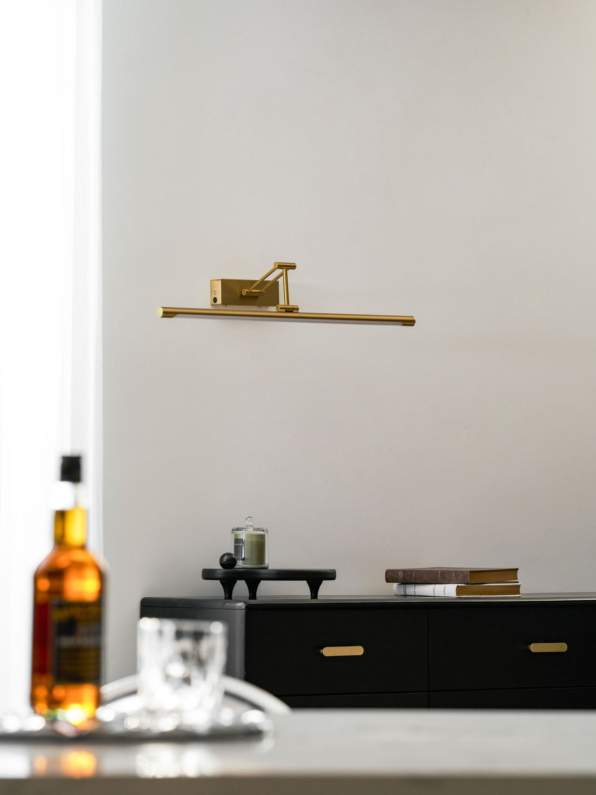 Jesora Linear Wall Light