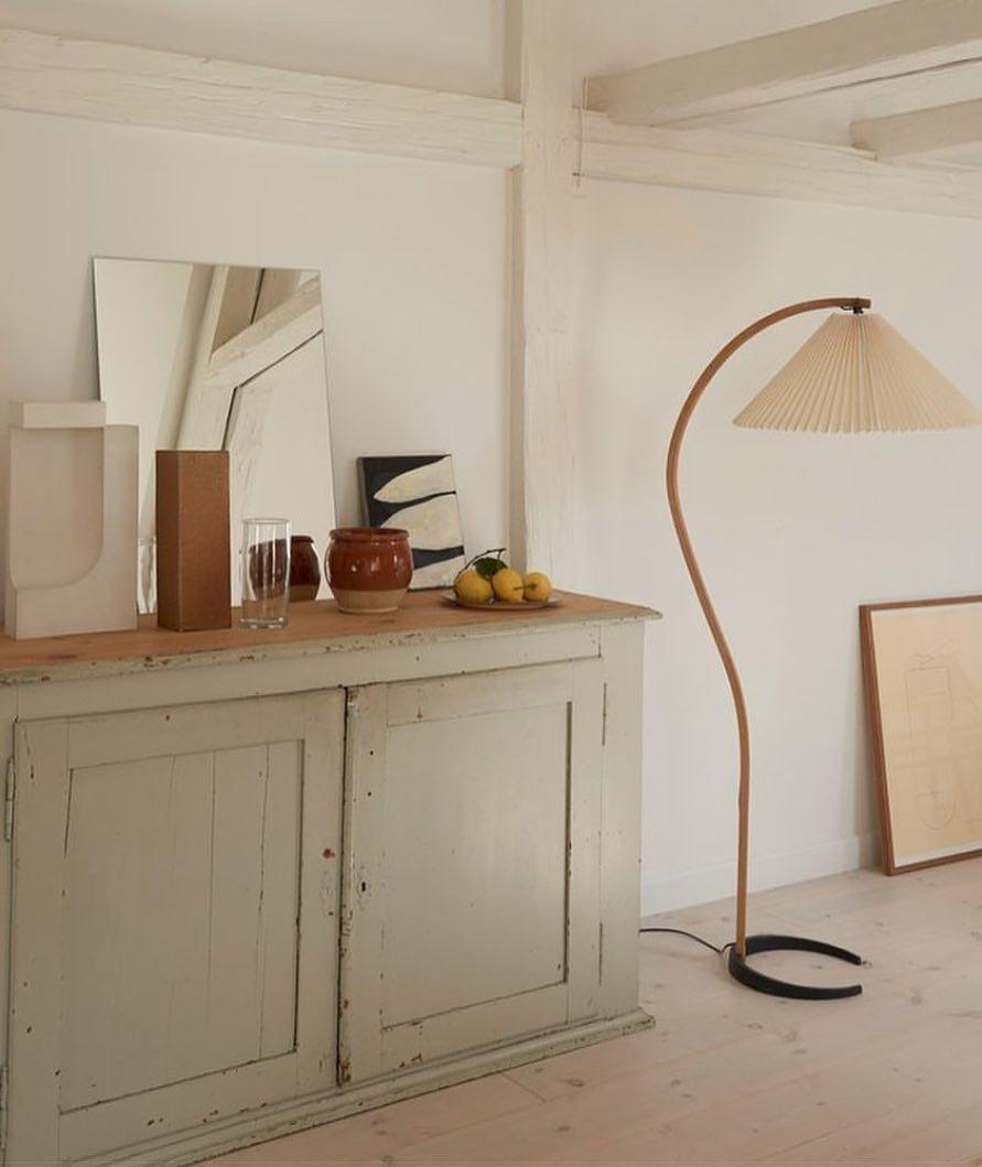 Capereni Floor Lamp