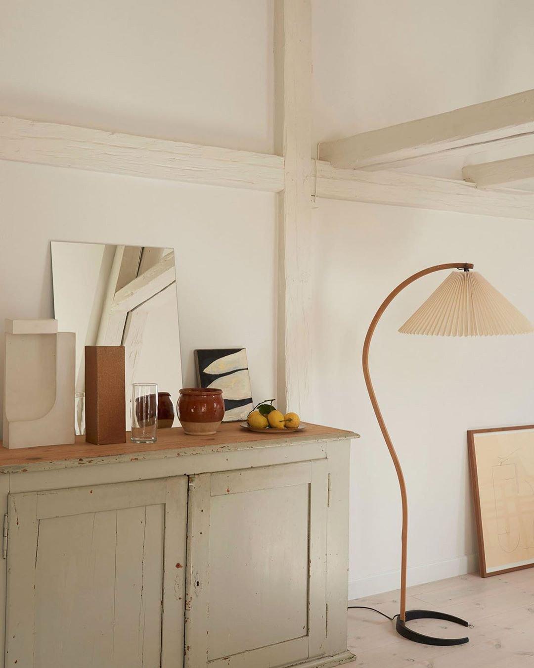 Capereni Floor Lamp