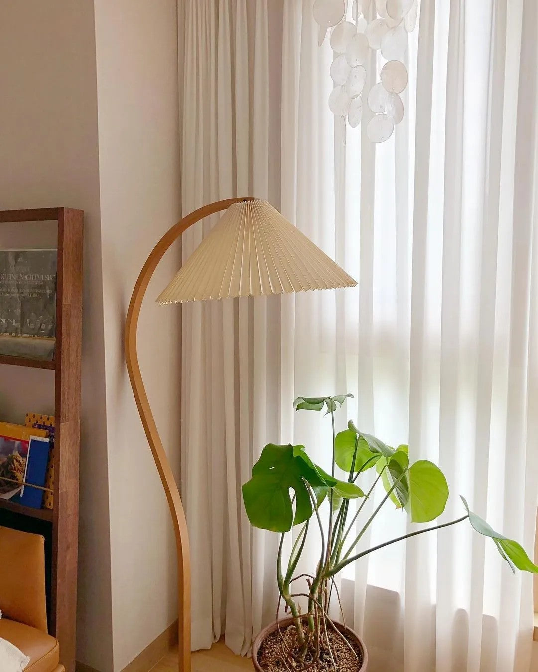 Capereni Floor Lamp
