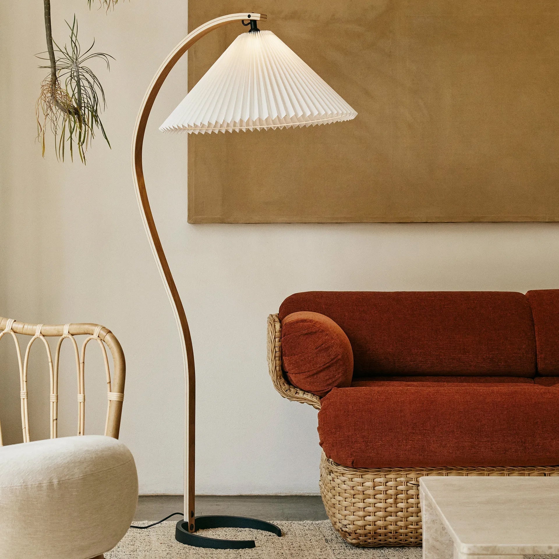 Capereni Floor Lamp