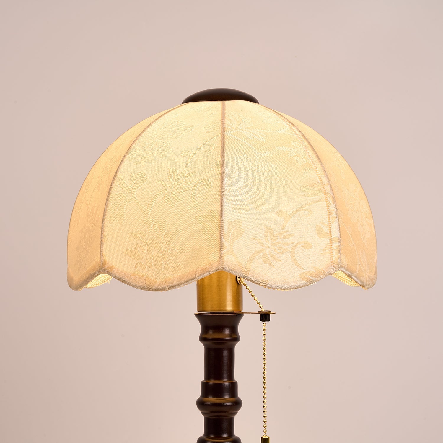 Ferisa Table Lamp