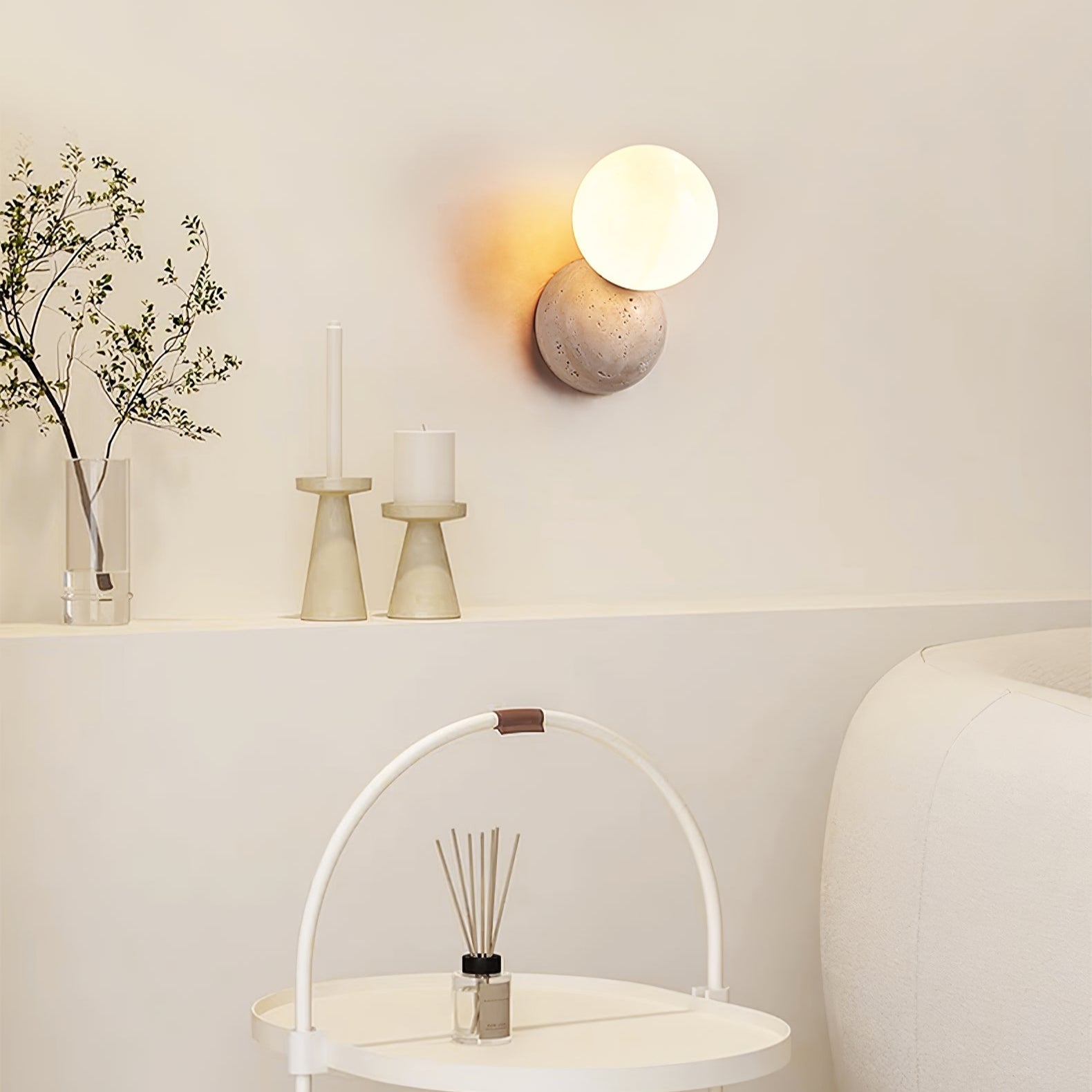 Femmel Wall Light