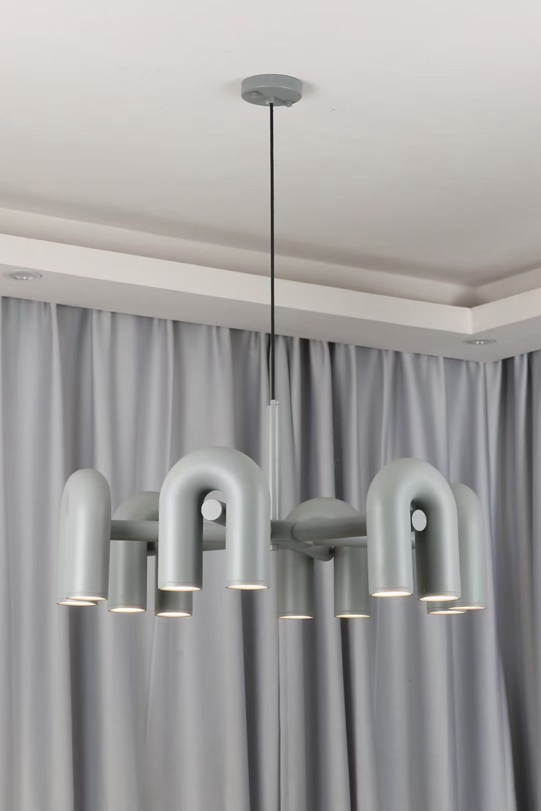 Kuben Pendant Light