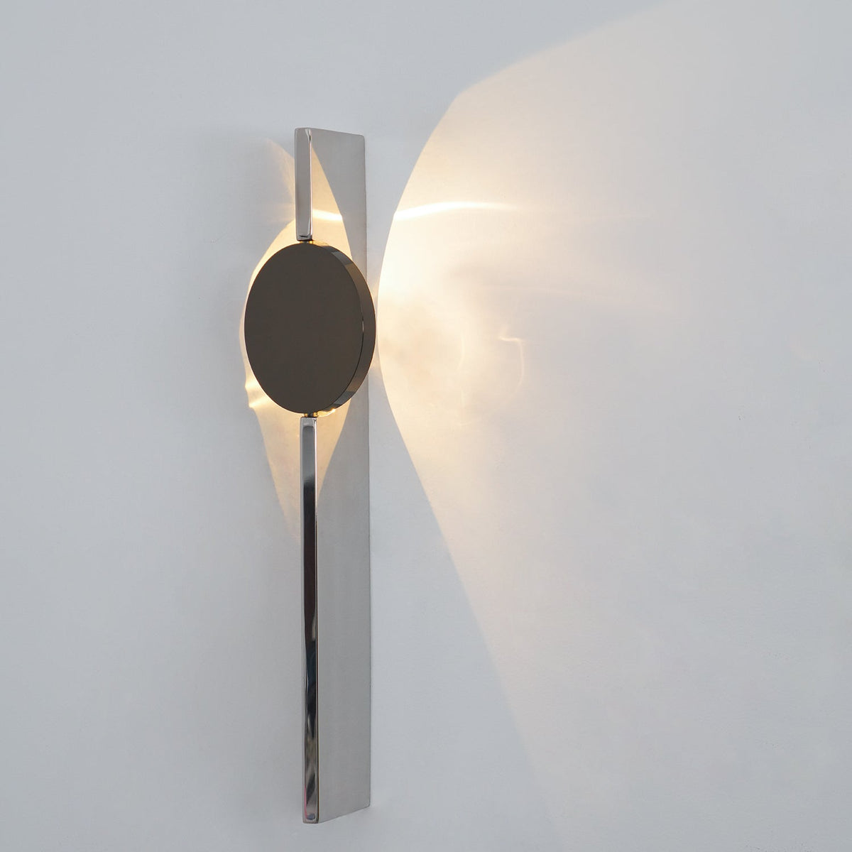 Jerolo Sculptural Wall Light