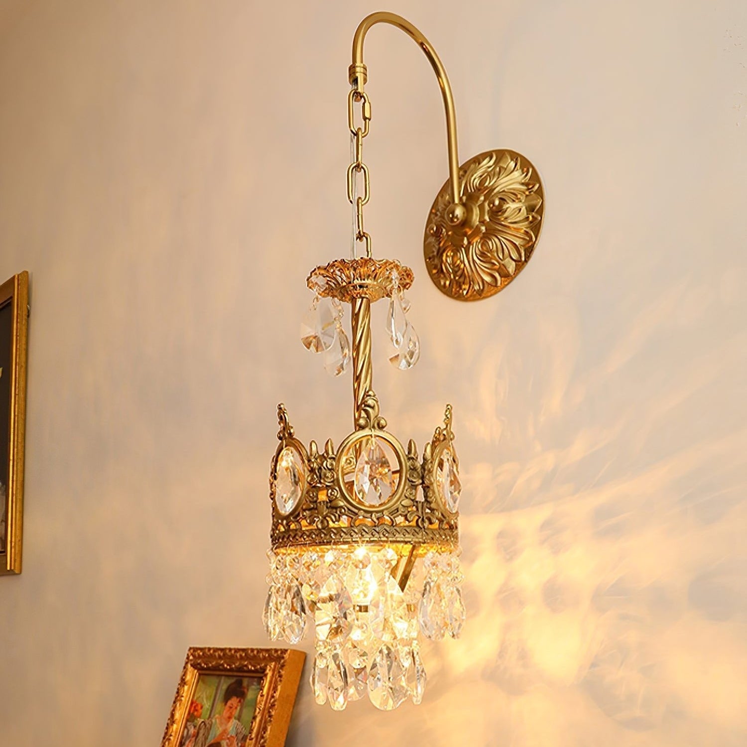 Qelin Crystal Crown Wall Light