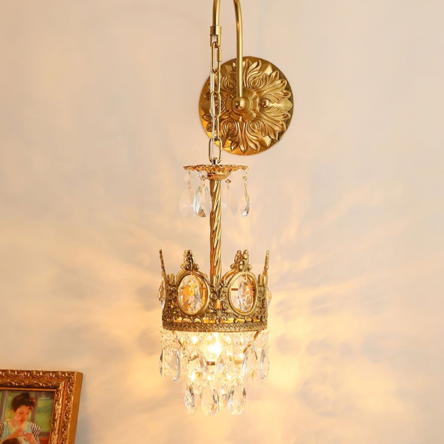 Qelin Crystal Crown Wall Light