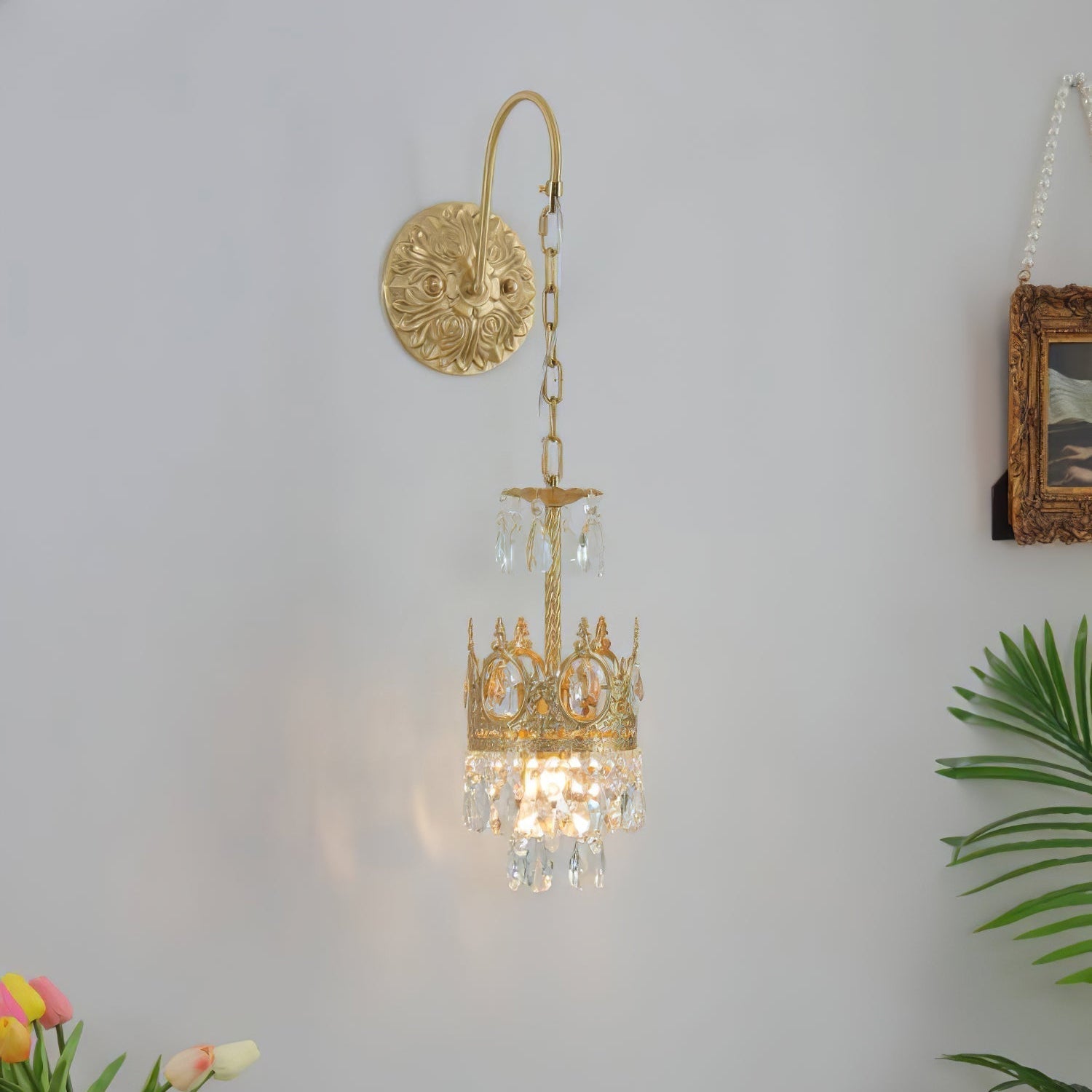 Qelin Crystal Crown Wall Light