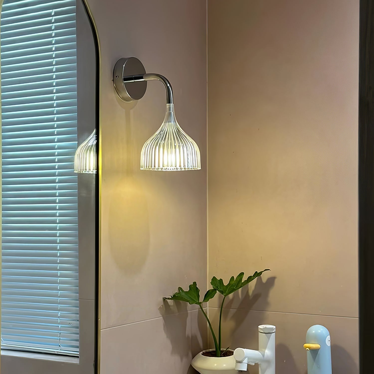 Elin Wall Light