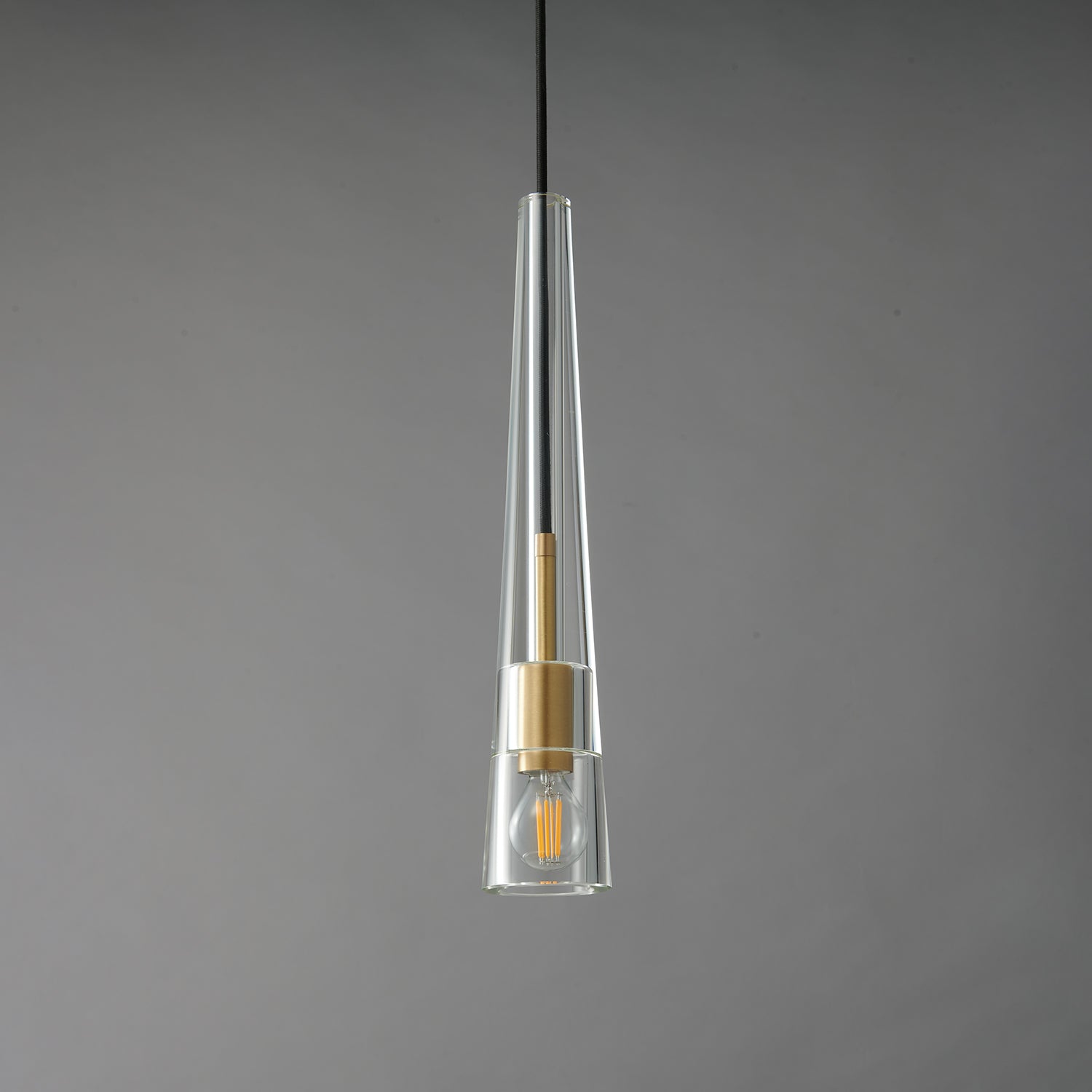 Lekopeza Pendant Light