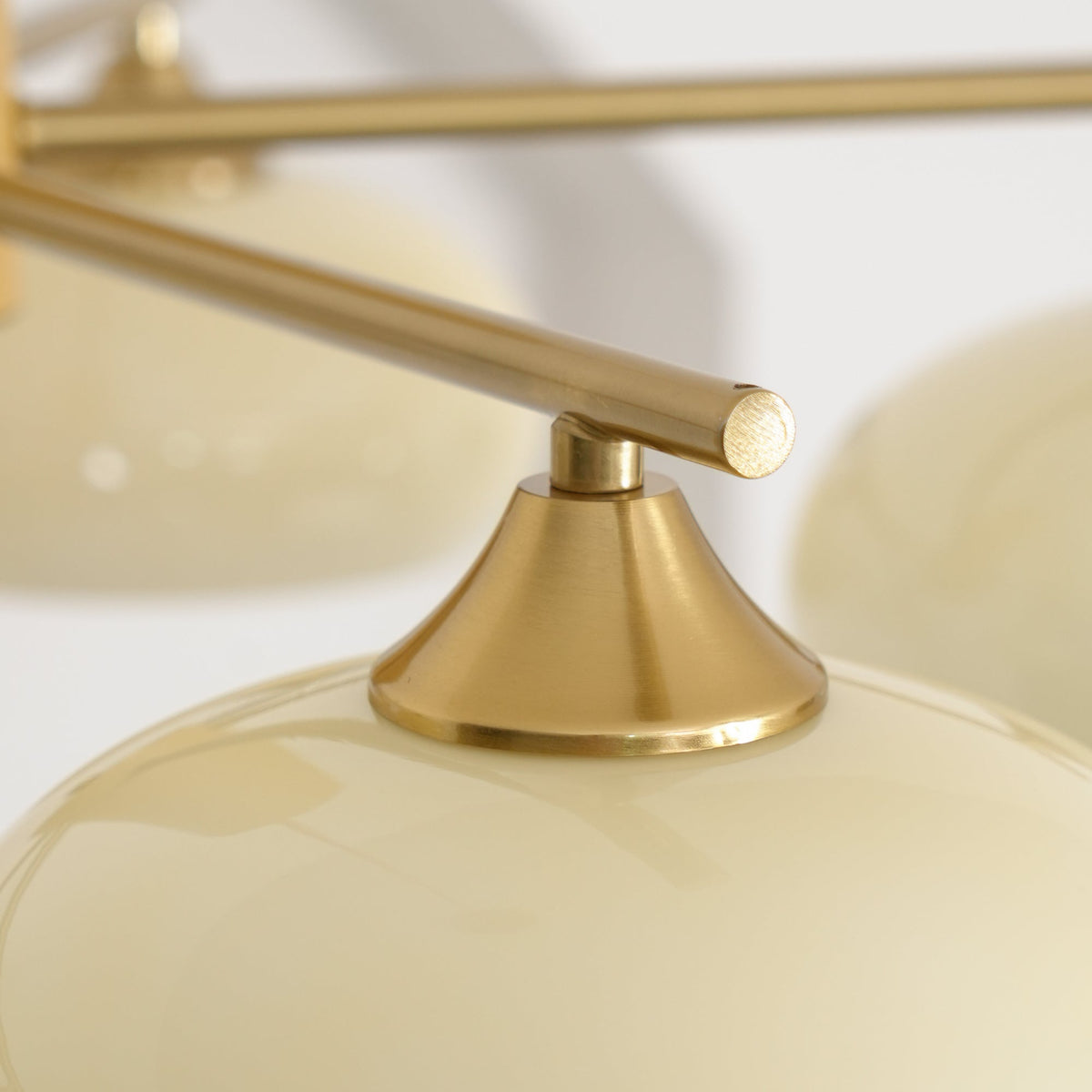 Vindo Oval Chandelier