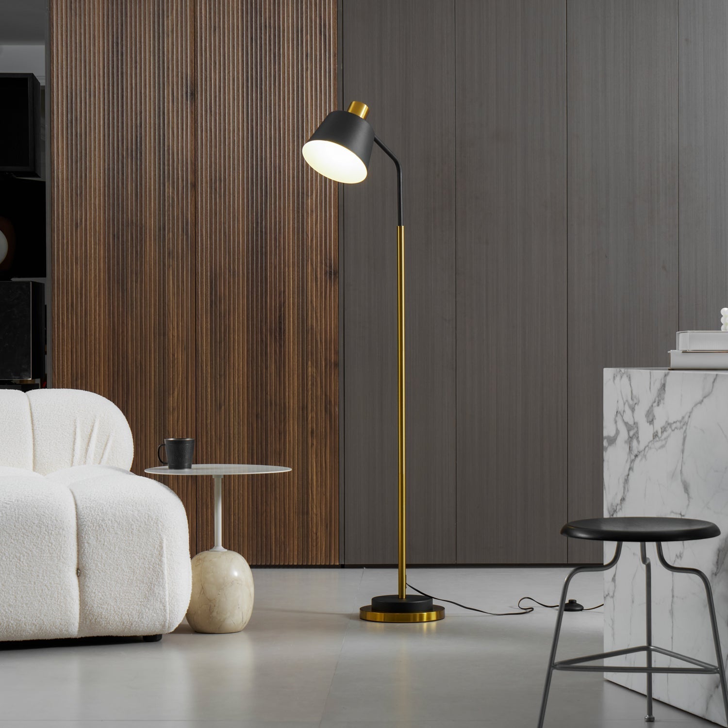 Egova Floor Lamp