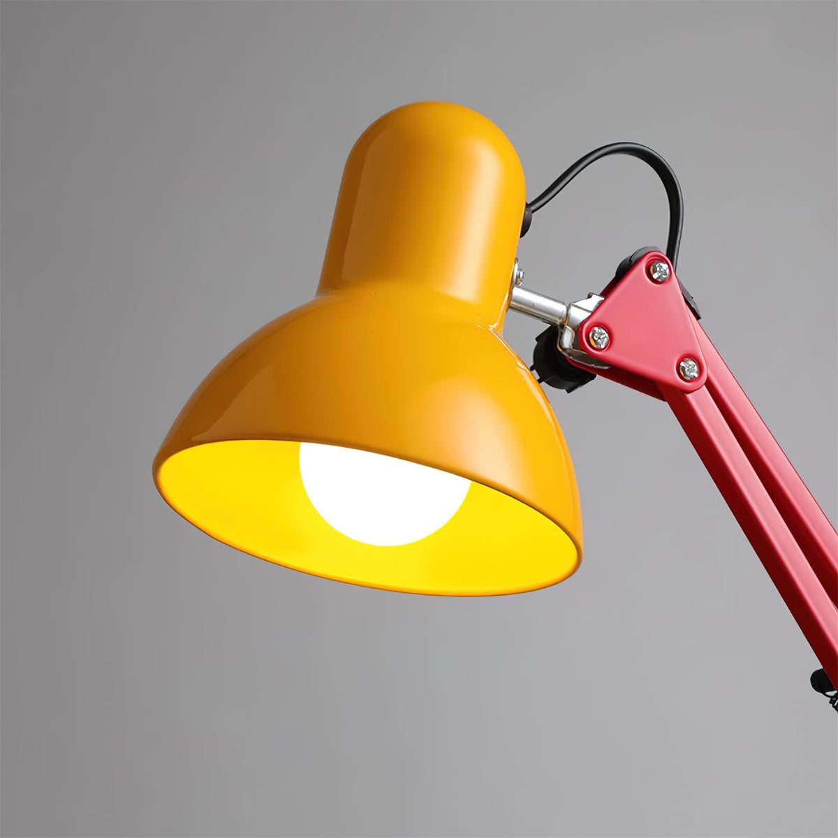 Honam Memphis Table Lamp