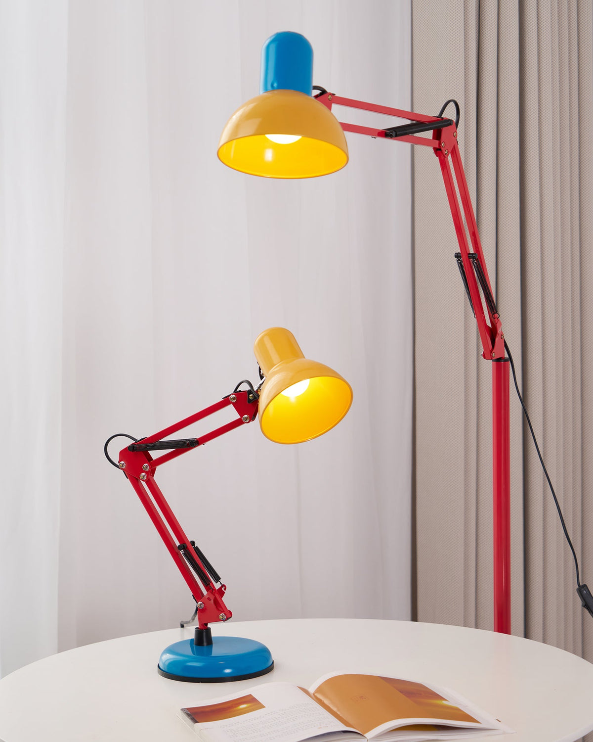 Honam Memphis Table Lamp