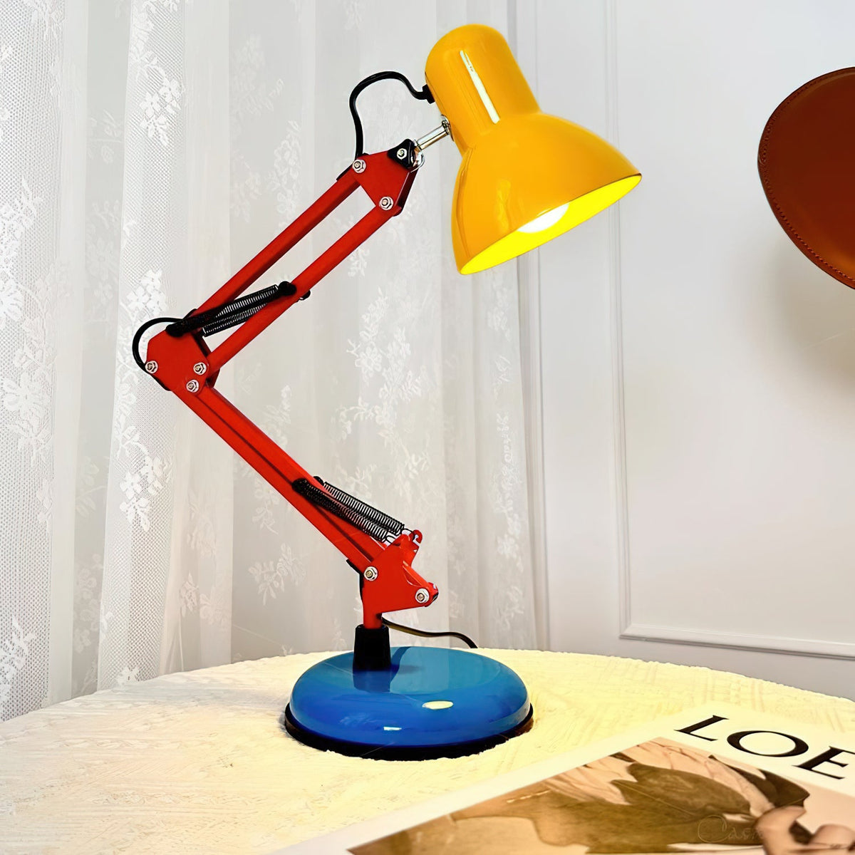 Honam Memphis Table Lamp
